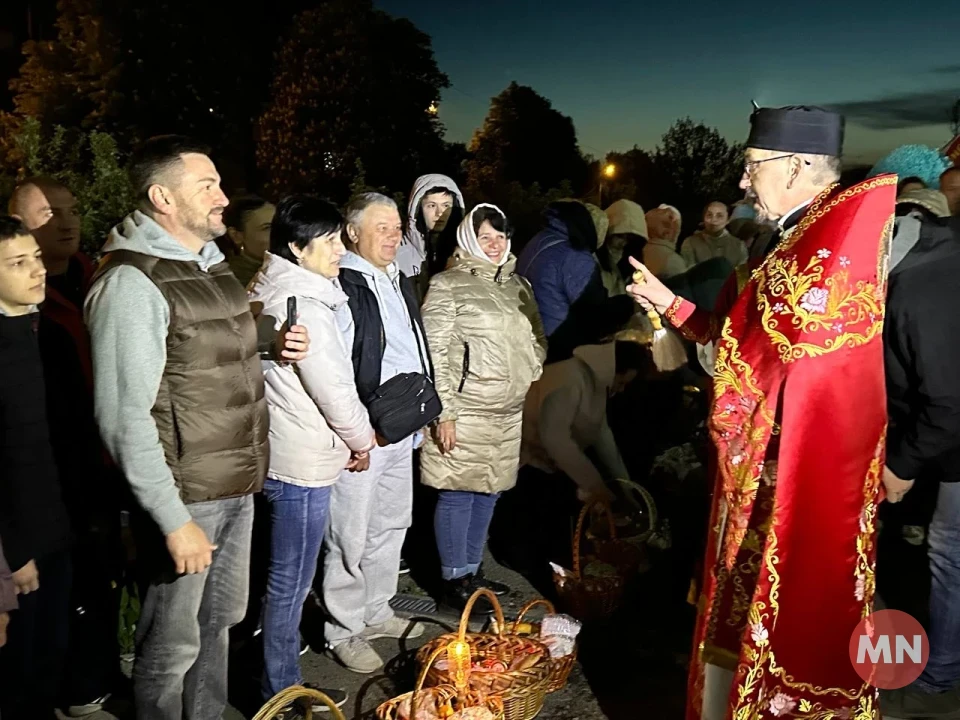 Христос Воскрес: як у Покровській церкві в Ніжині святили паски — Фоторепортаж фото №15