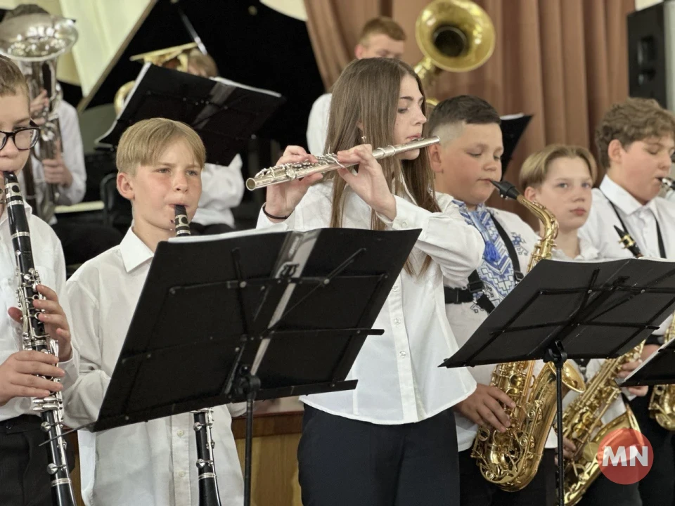 Ніжинська музична школа підсумовує рік надихаючим концертом"Тріумф перемог" фото №7