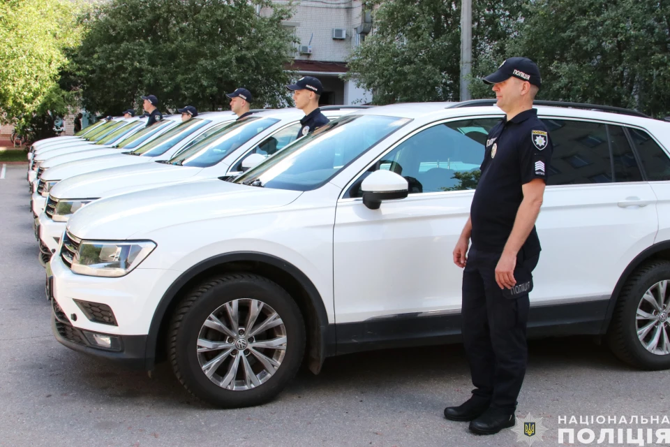 Естонія передала Чернігівщині 16 службових авто фото №2
