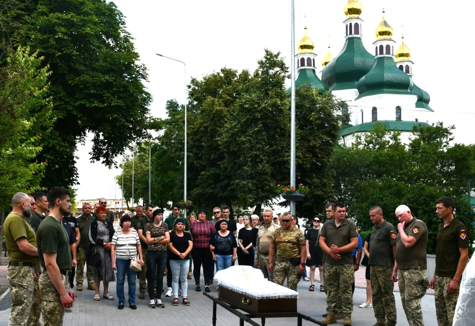 Ніжин попрощався із загиблим Воїном Олександром Єгоровим фото №8