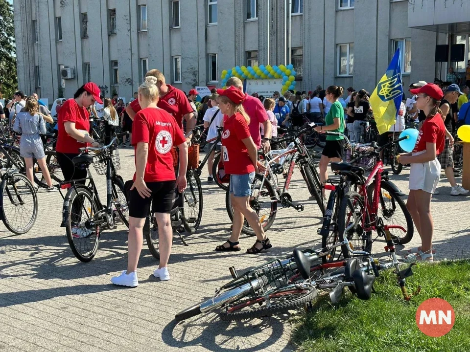 У Ніжині відбувся 10-й велопробіг з нагоди Дня Конституції України фото №6