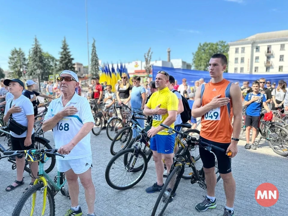 У Ніжині відбувся 10-й велопробіг з нагоди Дня Конституції України фото №14
