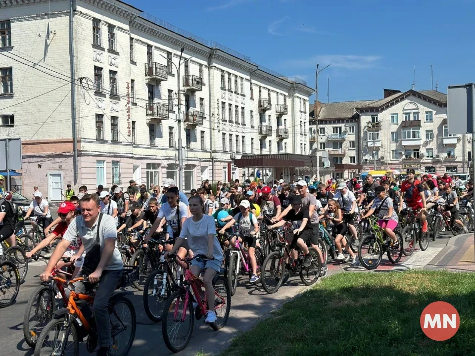 У Ніжині відбувся 10-й велопробіг з нагоди Дня Конституції України фото №16