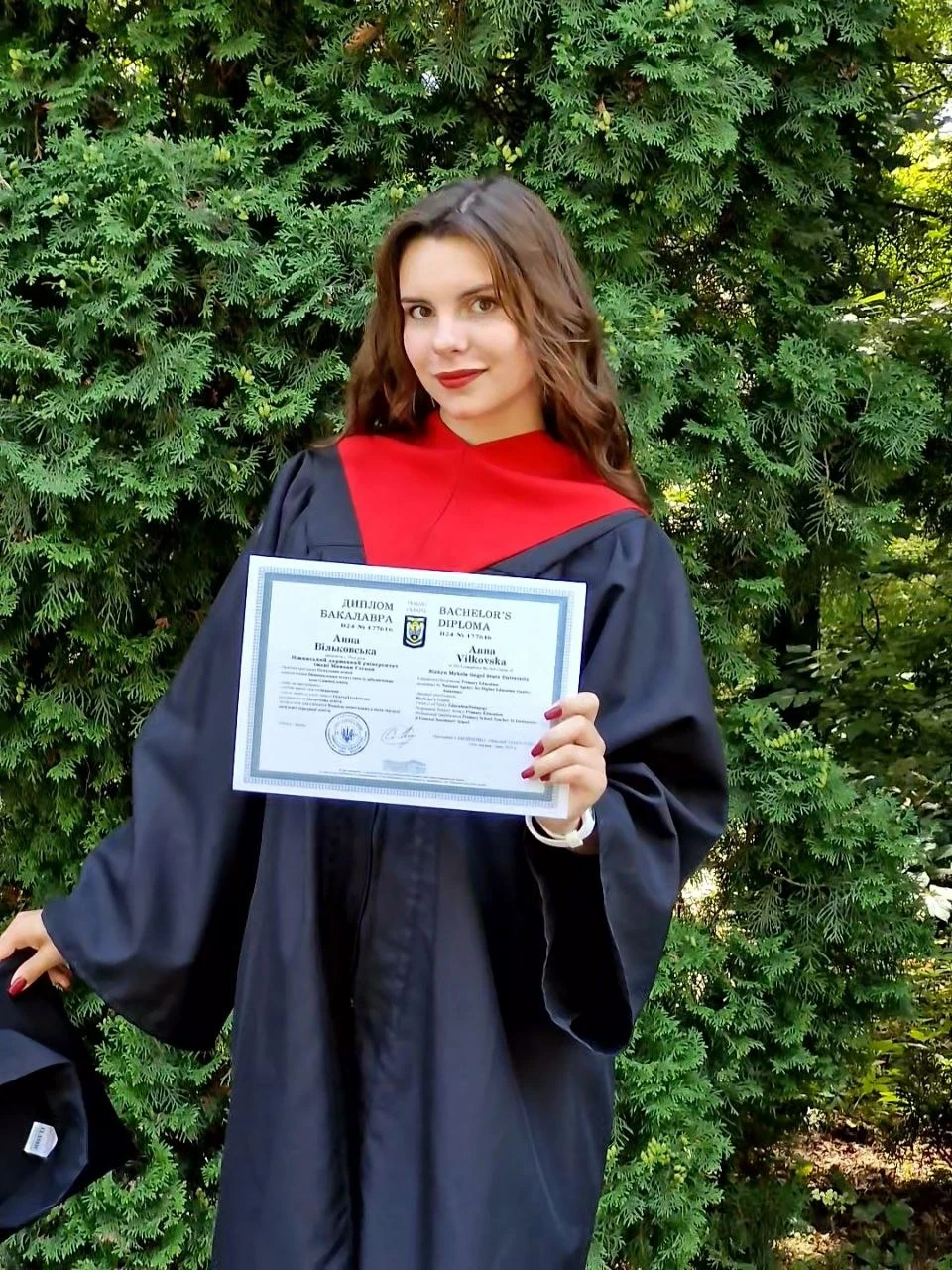 Бакалаври Ніжинського університету отримали дипломи фото №2