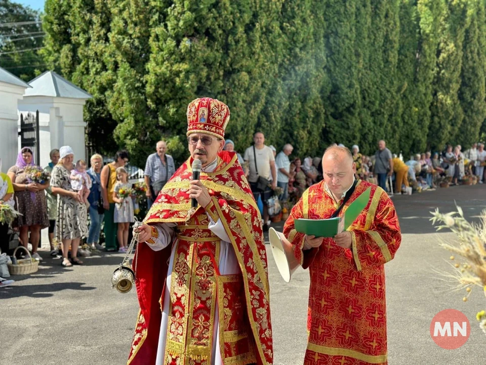 Медовий Спас: як у Покровській церкві в Ніжині освячували маковії фото №1