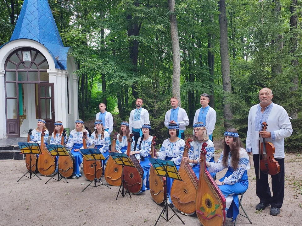 В "Ганниній Пустині" вшанували пам'ять Пантелеймона Куліша: долучилися й відомі ніжинці фото №3