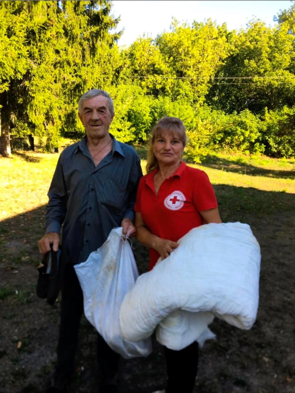 Банк одягу на колесах: Ніжинська організація Товариства Червоного Хреста України допомагає одягом нужденним фото №3