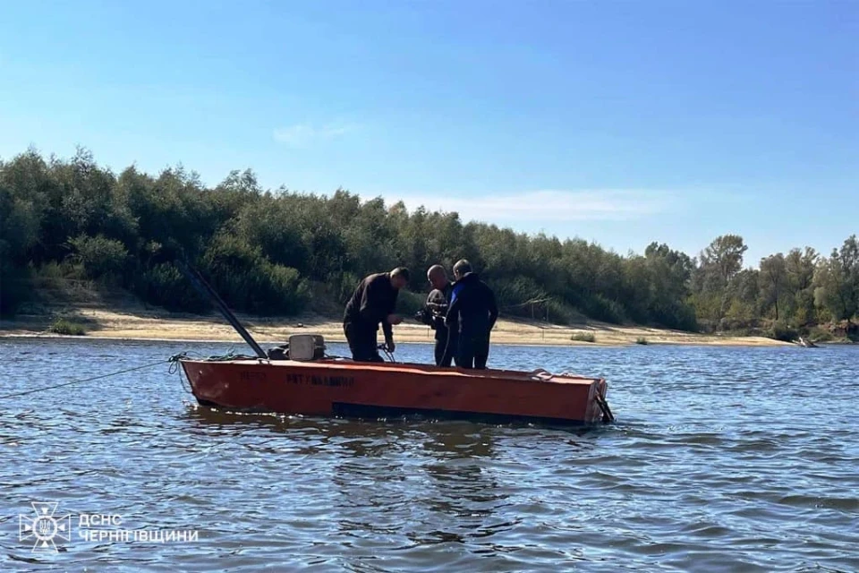 На Десні біля Ушні зникли під водою два юнаки: рятувальники їх розшукують фото №3