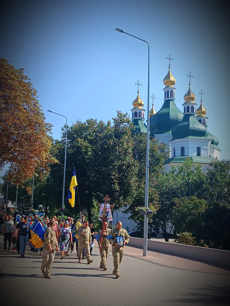 Ніжин попрощався з Воїном — Володимиром Богданом фото №8