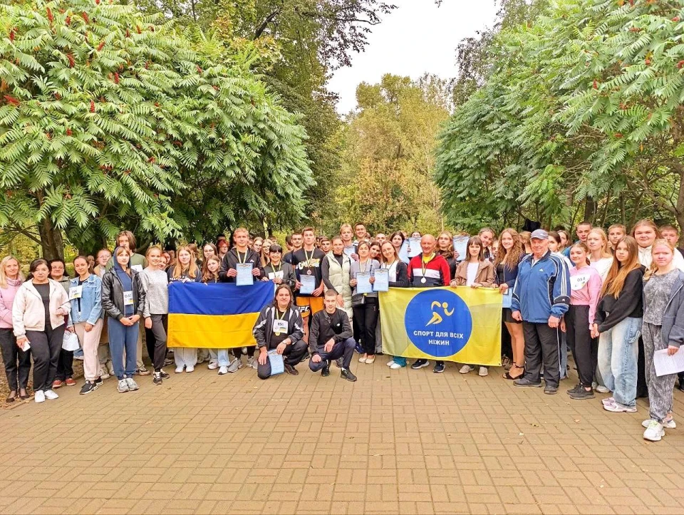 У Ніжині відбувся осінній Покровський забіг з нагоди Дня захисників та захисниць України фото №2