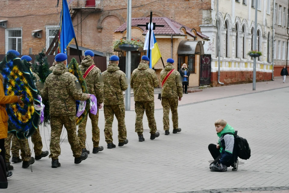 Ніжин попрощався з Воїном — Юрієм Редчицем