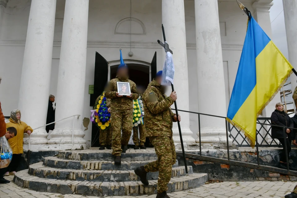 Ніжин попрощався з Воїном — Юрієм Редчицем