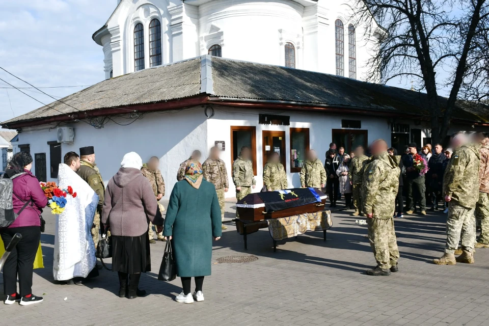 Ніжин попрощався з Воїном — Геннадієм Загнієм фото №8