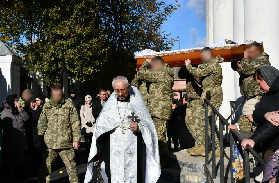 Ніжин попрощався з Воїном — Сергієм Майданником фото №7