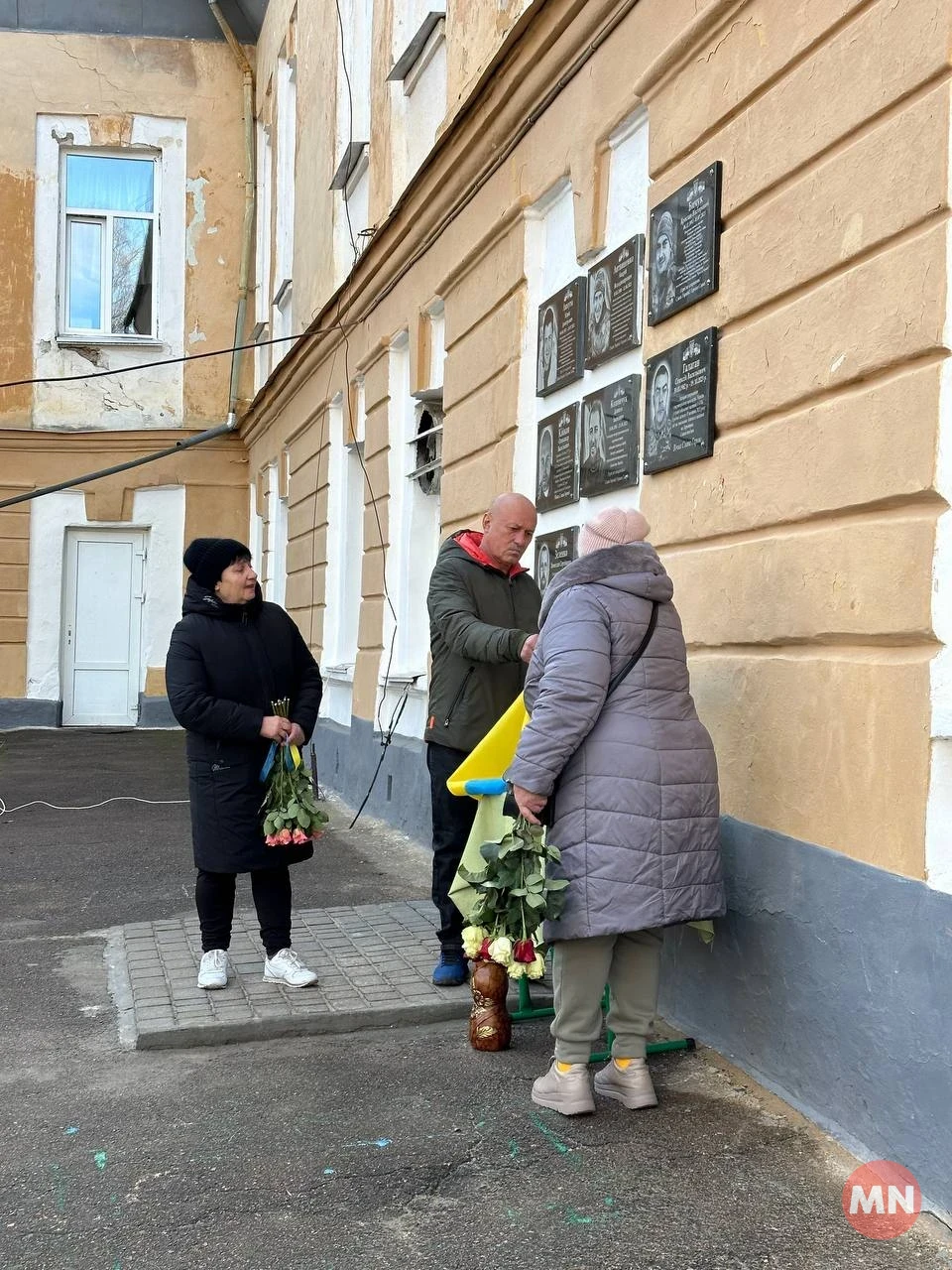 У Ніжині відкрили меморіальні дошки двом загиблим Воїнам — Олексію Галагану та Ярославу Бичуку фото №8