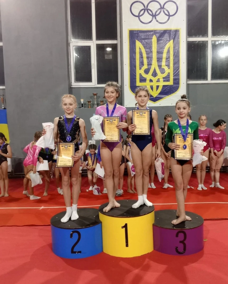 Ніжин об'єднав таланти: юні гімнастки вразили на відкритому чемпіонаті фото №14