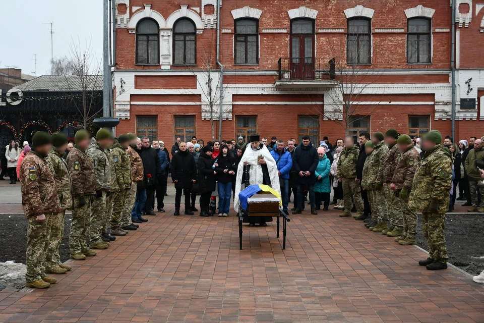 Ніжин попрощався з Воїном — Андрієм Лосем фото №2