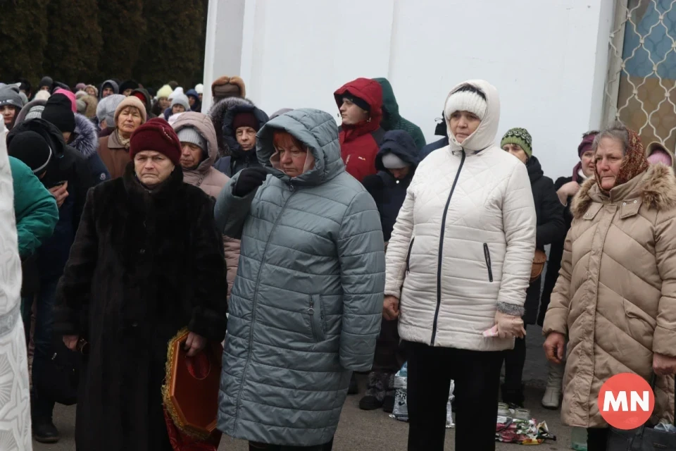 Водохреще в Ніжині: освячення води у Храмі Святої Покрови — Фоторепортаж фото №35