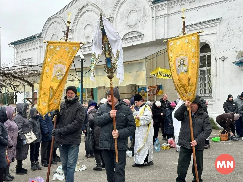 Водохреще в Ніжині: освячення води у Храмі Святої Покрови — Фоторепортаж фото №28