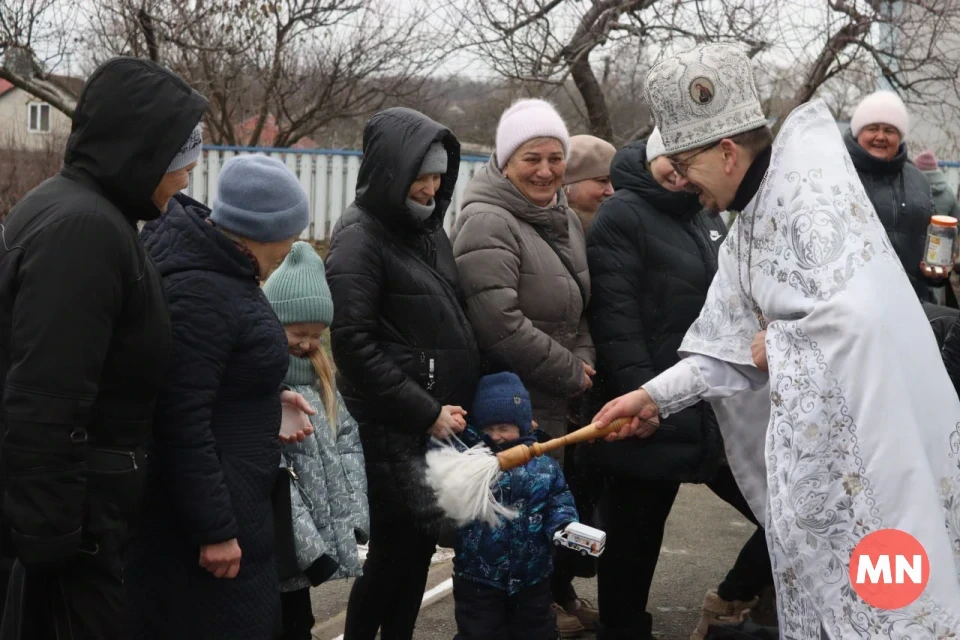 Водохреще в Ніжині: освячення води у Храмі Святої Покрови — Фоторепортаж фото №5