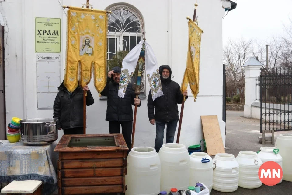 Водохреще в Ніжині: освячення води у Храмі Святої Покрови — Фоторепортаж фото №22