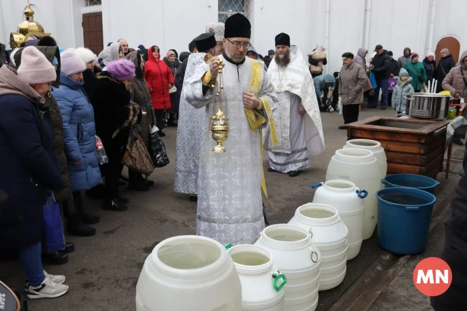 Водохреще в Ніжині: освячення води у Храмі Святої Покрови — Фоторепортаж фото №18