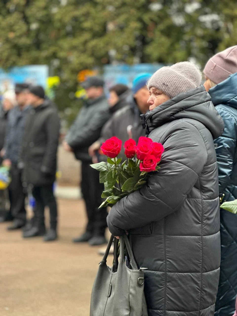 У Ніжині на Алеї Героїв відкрили стенд пам'яті загиблих захисників — Фото фото №6