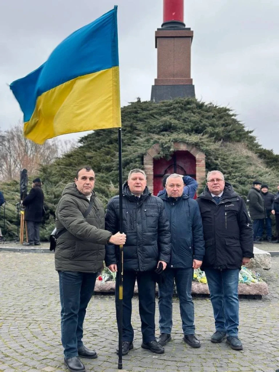 Ніжинці вшанували пам'ять героїв Крут — фото