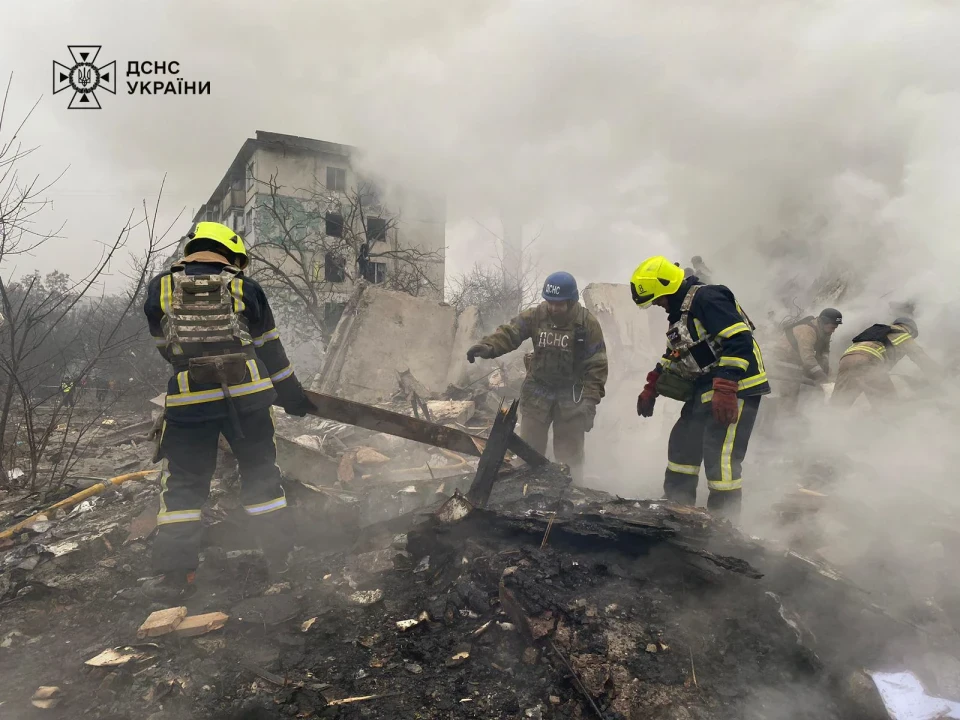 Зруйнували під'їзд: наслідки ракетної атаки Полтави — Фото фото №3