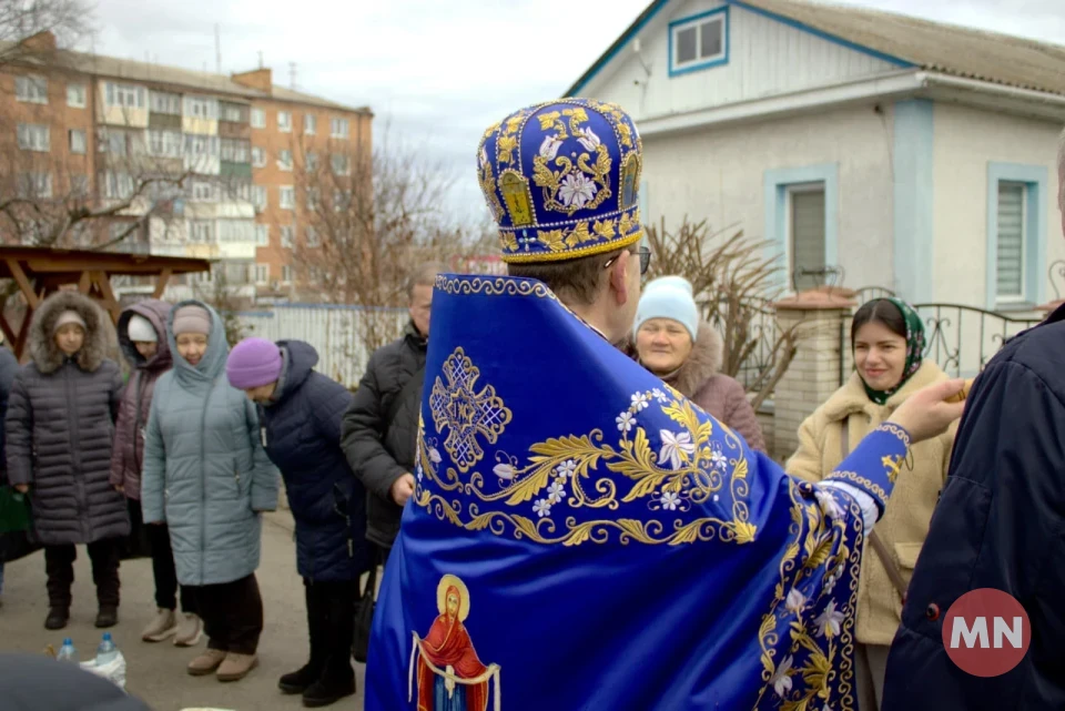 Стрітення Господнє у Покровській церкві Ніжина: освячення води та свічок — Фото фото №20