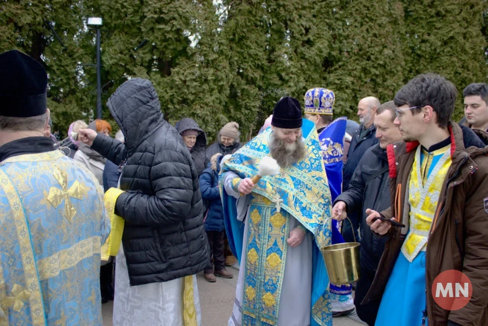 Стрітення Господнє у Покровській церкві Ніжина: освячення води та свічок — Фото фото №19