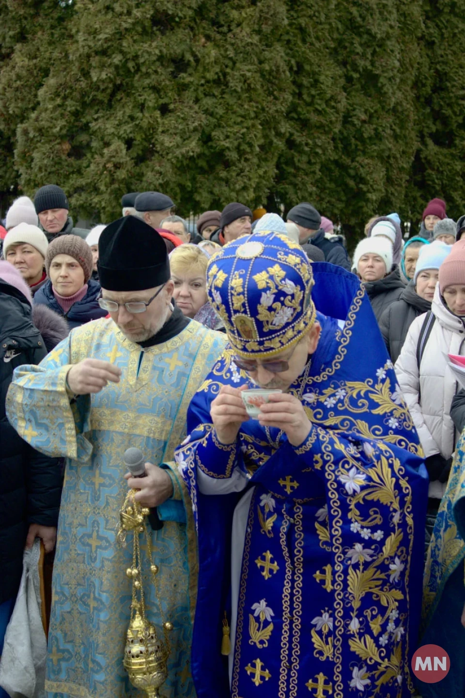 Стрітення Господнє у Покровській церкві Ніжина: освячення води та свічок — Фото фото №17