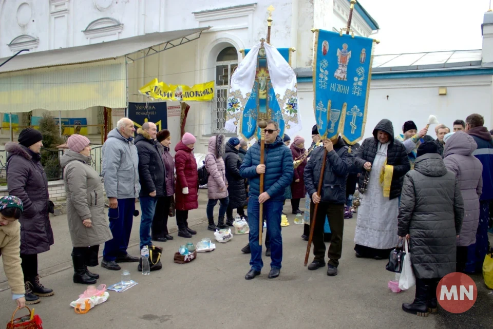 Стрітення Господнє у Покровській церкві Ніжина: освячення води та свічок — Фото фото №6