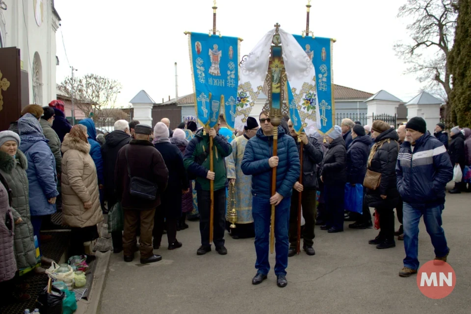 Стрітення Господнє у Покровській церкві Ніжина: освячення води та свічок — Фото фото №4