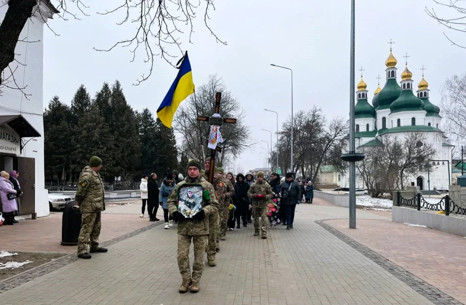 Ніжин попрощався з Воїном — Ярославом Олійником фото №6