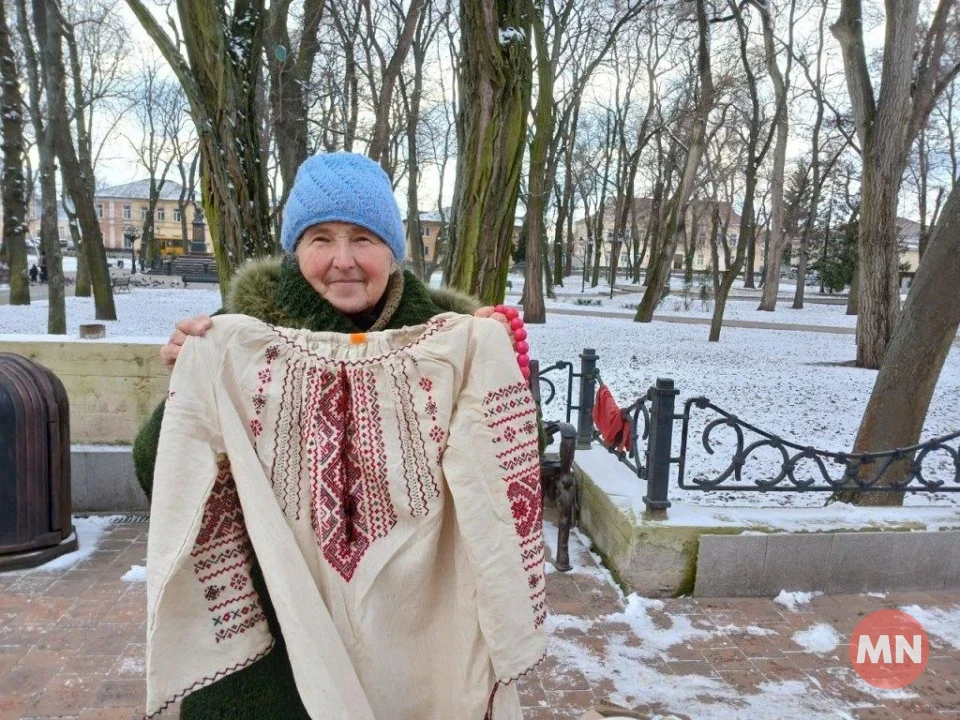 Вишиває хрестиком і ходить пішки по 10 кілометрів за день: розмова з майстринею з Ніжина фото №2