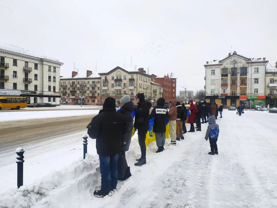 Поверніть їх додому: у Ніжині мітингували на підтримку безвісти зниклих та полонених захисників фото №4