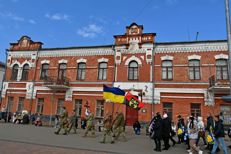 Ніжин попрощався з Воїном — Сергієм Ласим