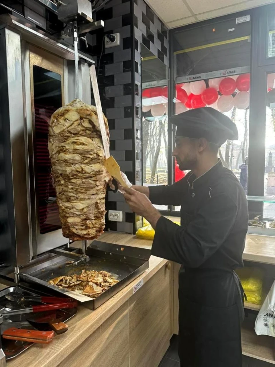 Новинка у Ніжині: кафе зі стравами узбецької кухні «Döner kebab» фото №1