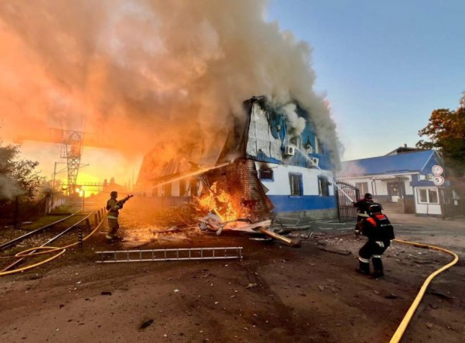 Росіяни за добу понад сто разів обстріляли Чернігівщину — пошкоджено житло й нафтопідприємство