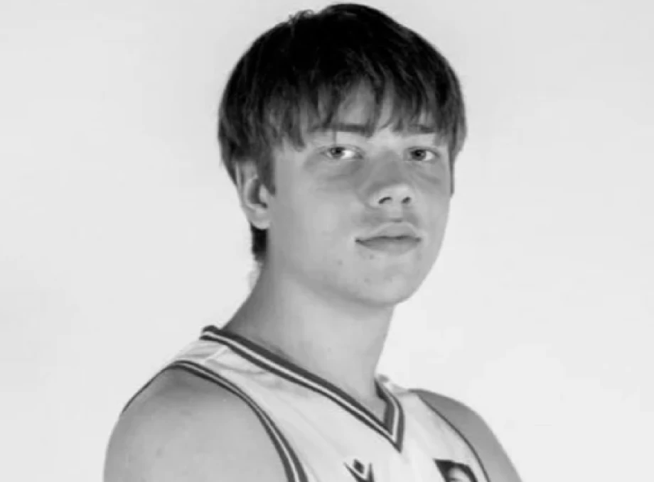 Вбивство баскетболіста в Німеччині: у лікарні помер 18-річний Артем Козаченко