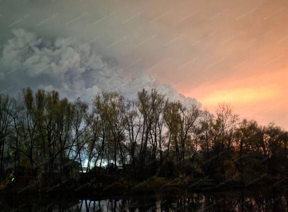 Вибухи та пожежі на підприємствах у Самарі, Новокуйбишевську та Оренбурзі після атаки дронів