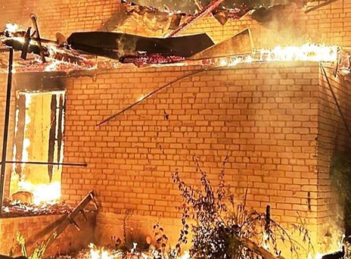Пожежа на Чернігівщині: уночі підпалили Свято-Троїцьку церкву