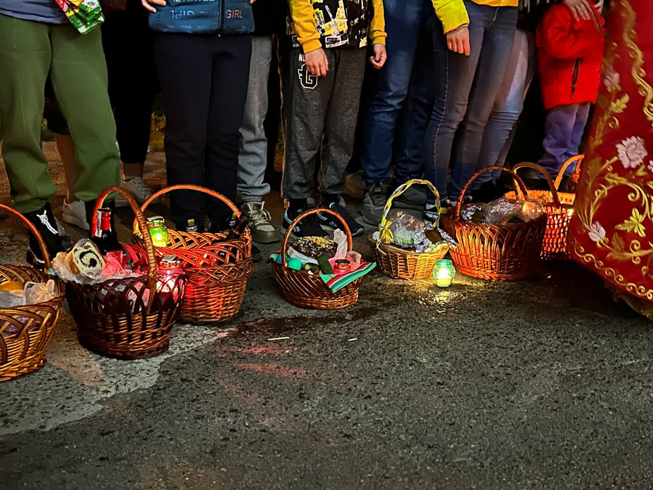 Чим відрізняється крашанка від писанки?