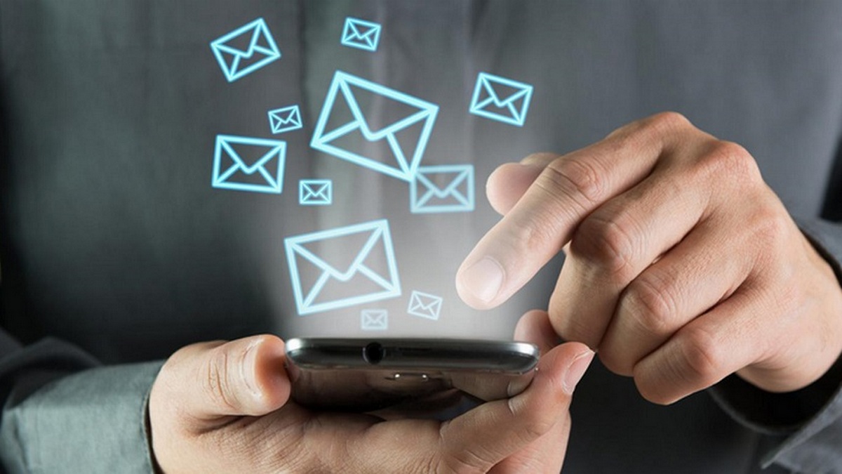 Яка соцмережа була однією з найпопулярніших в Україні у 2000-х?