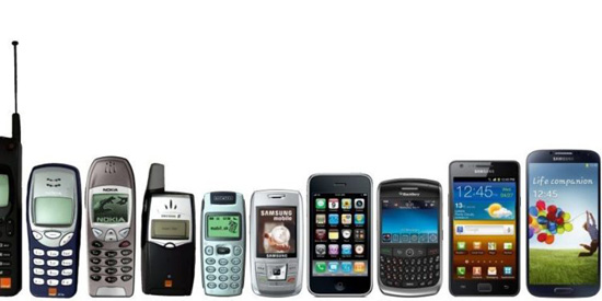 Який пристрій більшість людей використовували до ери смартфонів?