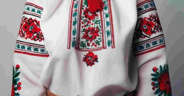 Як називали повсякденні сорочки без багатої вишивки?