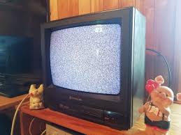 Який телевізор був типовим у більшості домівок?