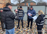 За гроші допомагав скласти іспит для отримати водійського посвідчення: чернігівцю повідомили про підозру