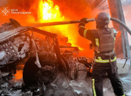 Внаслідок атаки рф на Чернігівщині знищено три автомобіля - Фото